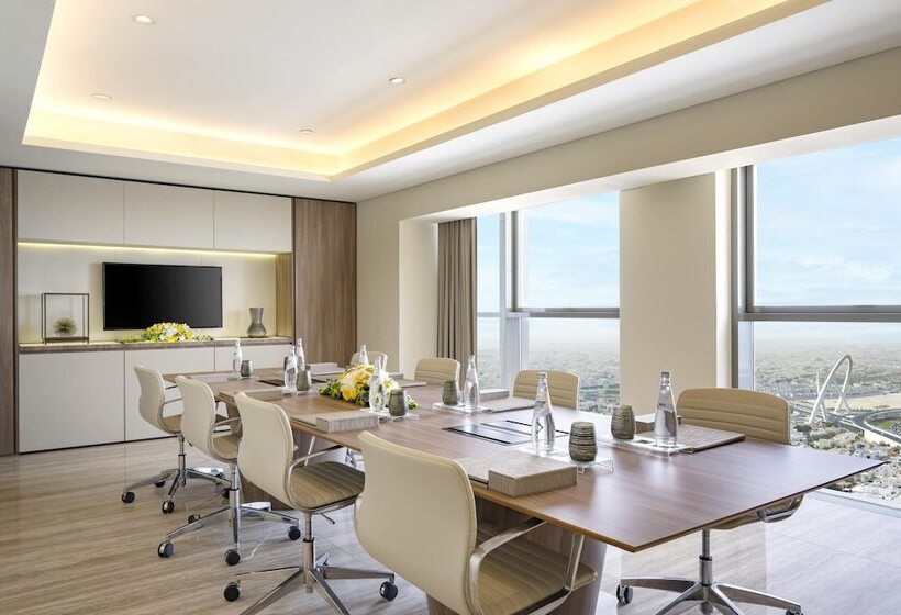 Voco Doha West Bay Suites, An Ihg