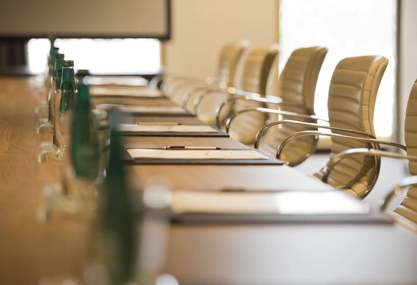 Voco Doha West Bay Suites, An Ihg