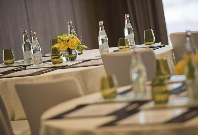 Voco Doha West Bay Suites, An Ihg