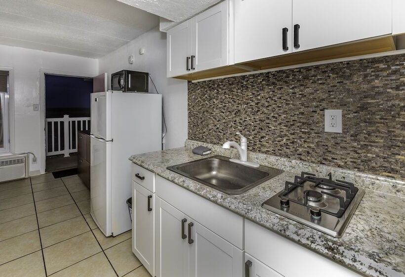 호텔 Alante Oceanfront Motor