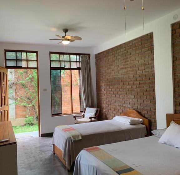 Общежитие Alojamiento Familiar Custodia