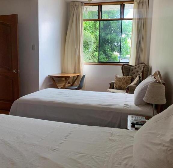 Общежитие Alojamiento Familiar Custodia