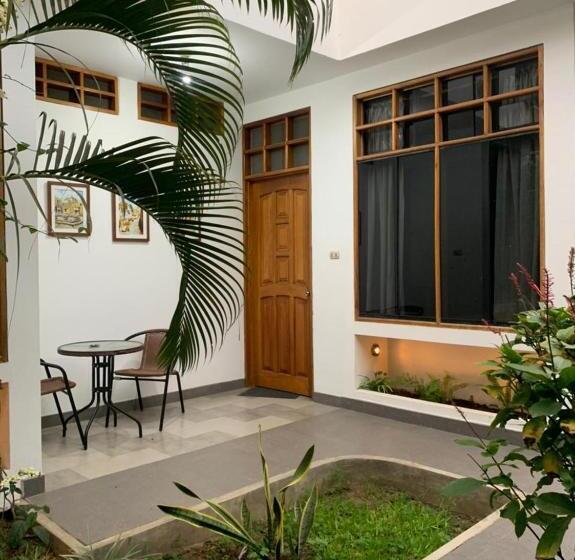 Общежитие Alojamiento Familiar Custodia