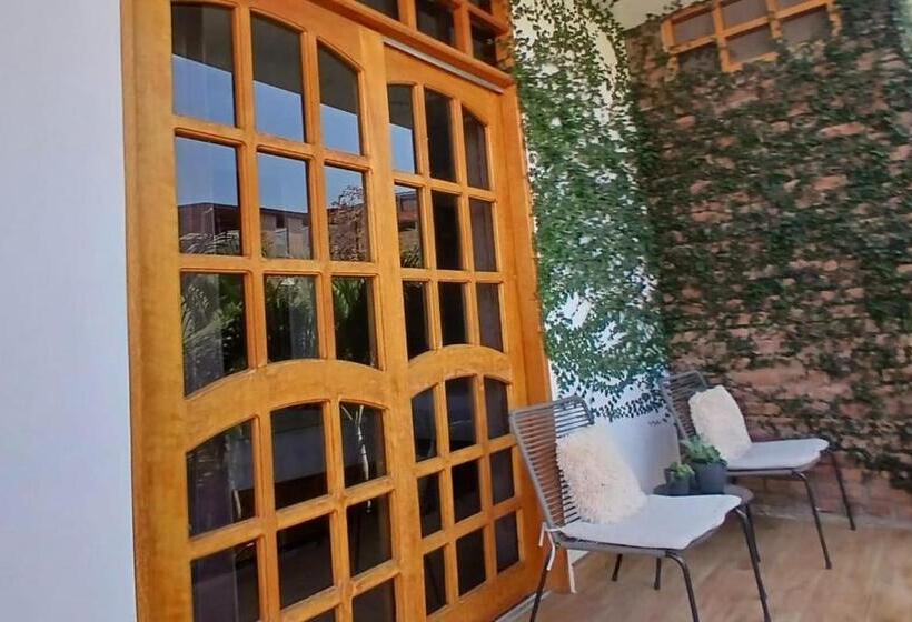 Общежитие Alojamiento Familiar Custodia