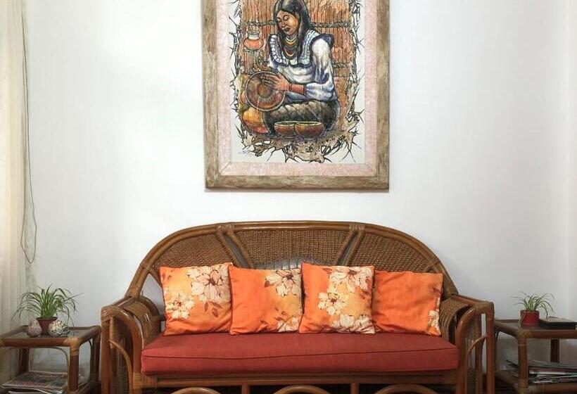 Общежитие Alojamiento Familiar Custodia