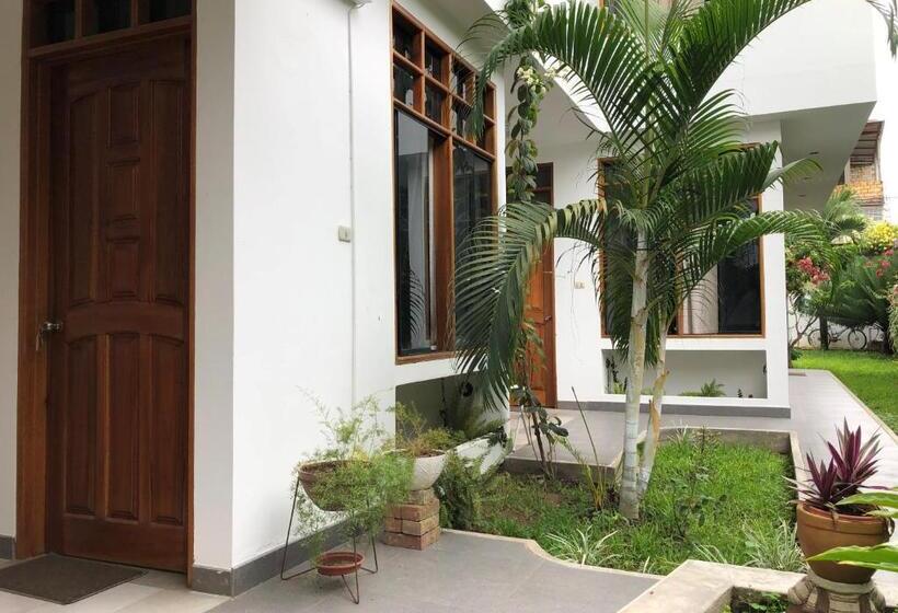 Общежитие Alojamiento Familiar Custodia