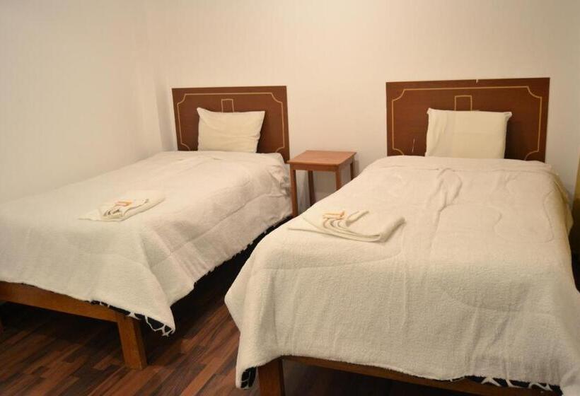 ユースホステル Apu Wasi