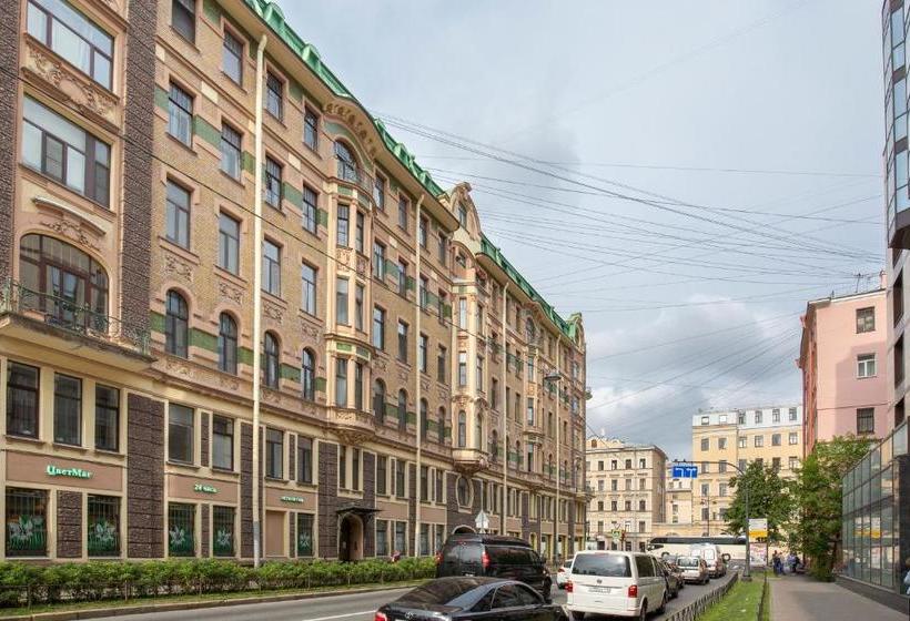 ユースホステル Mom, I M Home