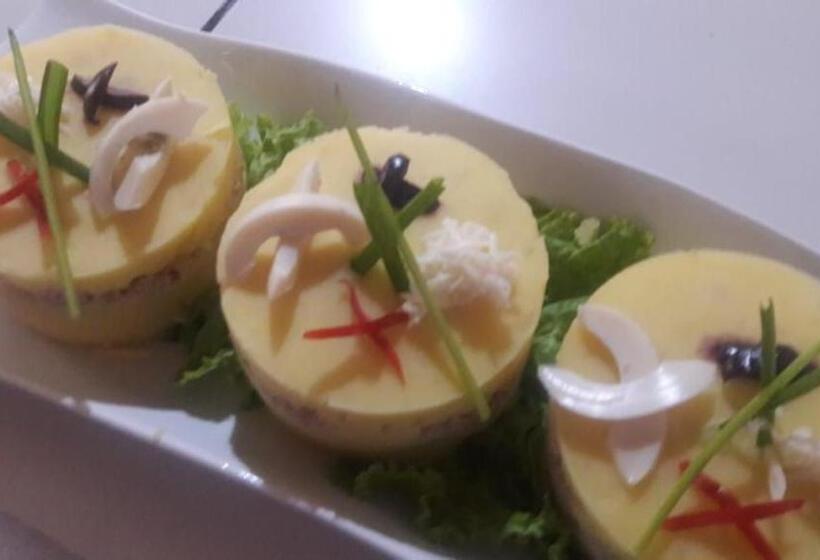 تختخواب و صبحانه El Delfin