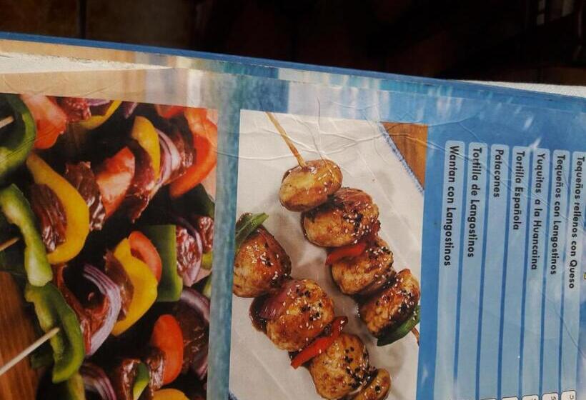 تختخواب و صبحانه El Delfin