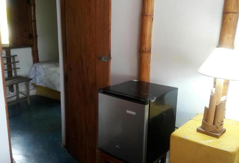 تختخواب و صبحانه El Delfin