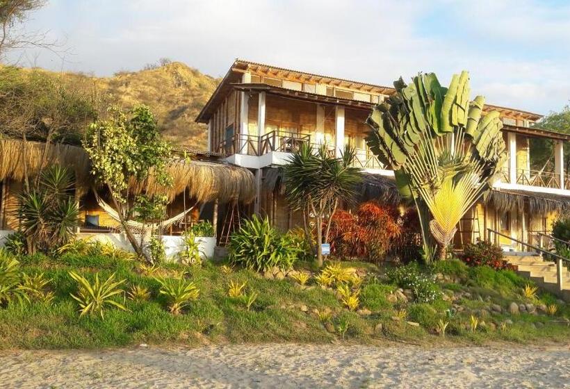 تختخواب و صبحانه El Delfin