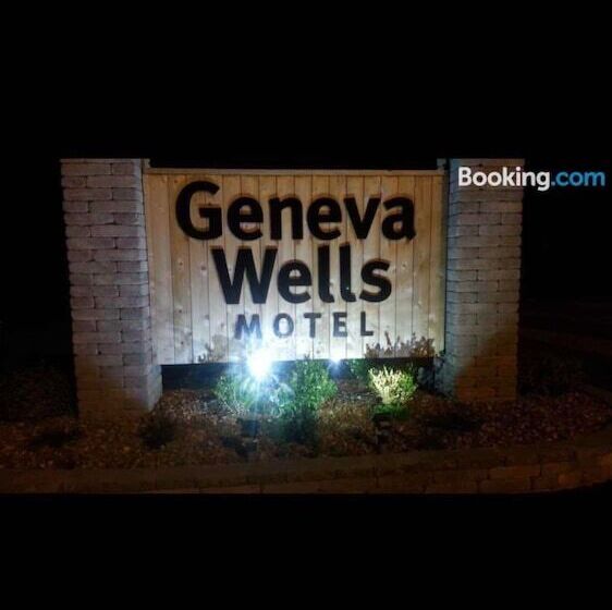 Отель Geneva Wells Inn