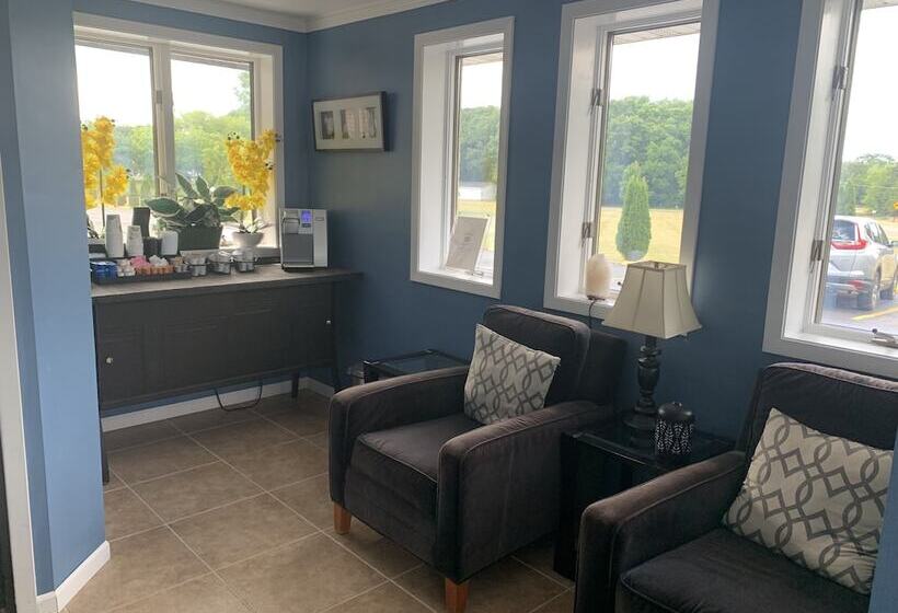 Отель Geneva Wells Inn