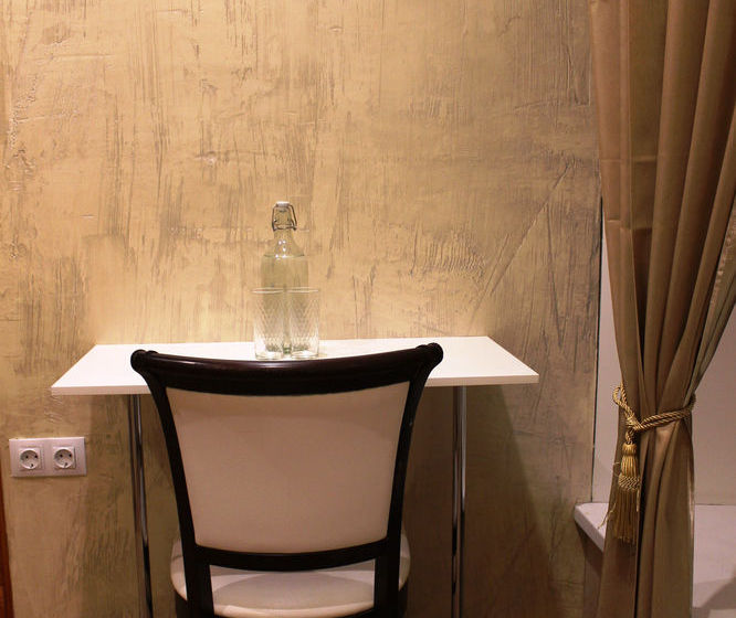 ホテル Travelto Nevskiy 98