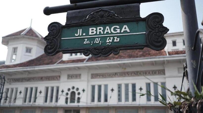 בית מלון כפרי Andelir