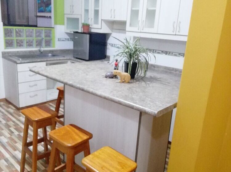 هتل Botón De Oro