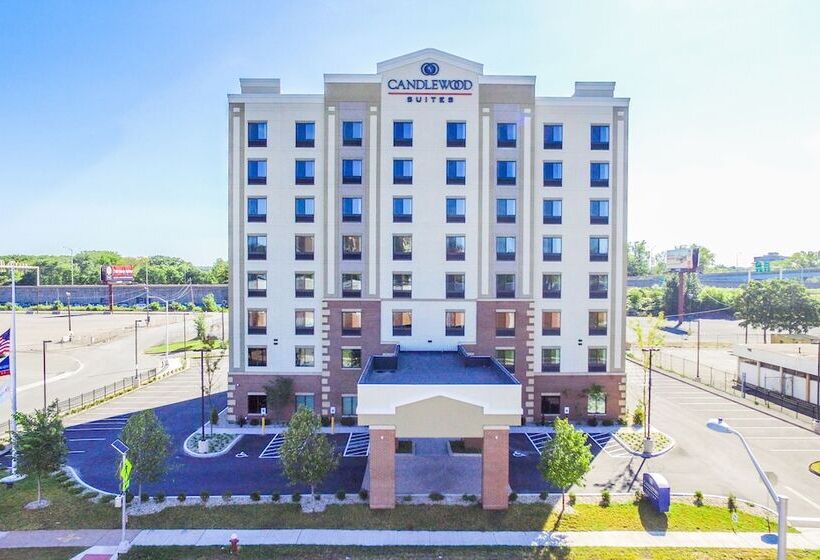 هتل Candlewood Suites Hartford Downtown By Ihg