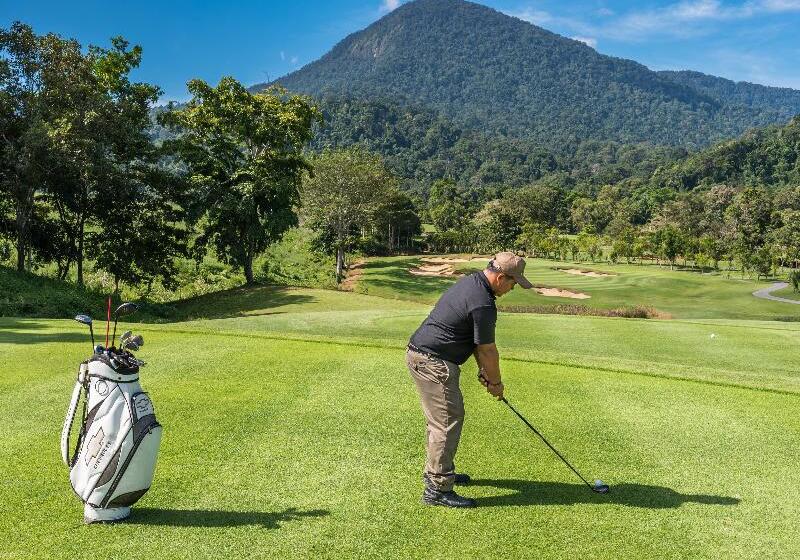 Отель Chatrium Golf Resort Soi Dao Chanthaburi