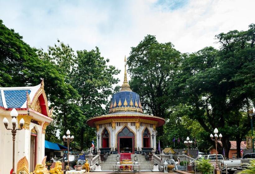 Отель Chatrium Golf Resort Soi Dao Chanthaburi