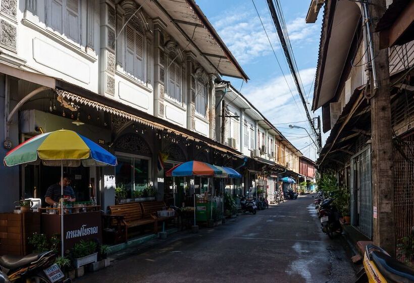 Отель Chatrium Golf Resort Soi Dao Chanthaburi