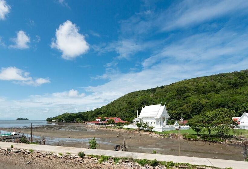 Отель Chatrium Golf Resort Soi Dao Chanthaburi