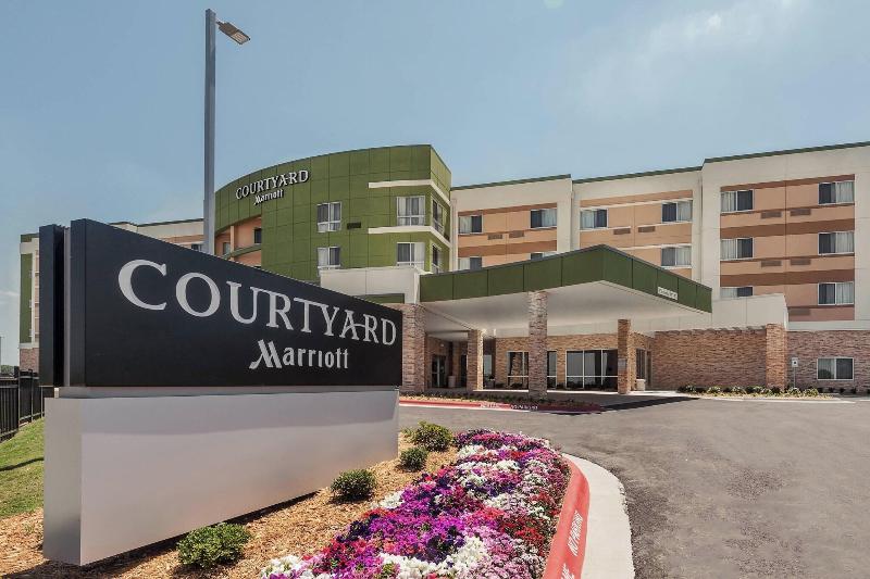 Отель Courtyard By Marriott Ardmore