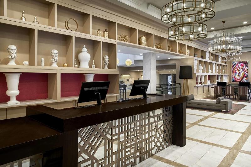 Sonesta Hotel Baltimore Inner Harbor