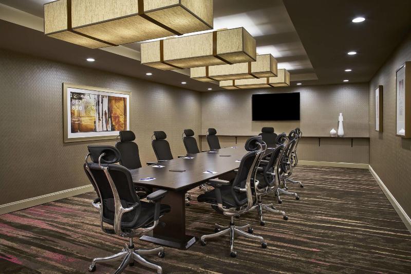 Sonesta Hotel Baltimore Inner Harbor