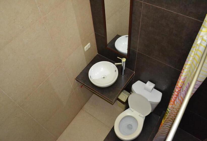 Отель Ejecutivo San Diego