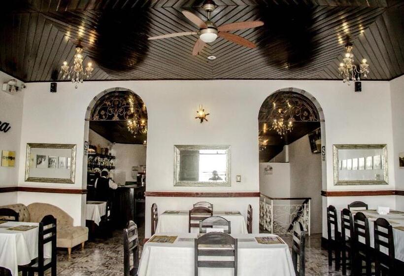 Epoca Hotel Boutique