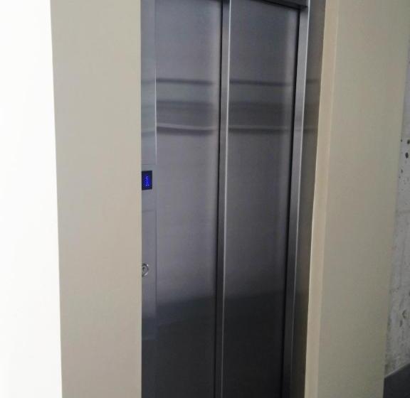 בית מלון כפרי Es Riviera Mansion