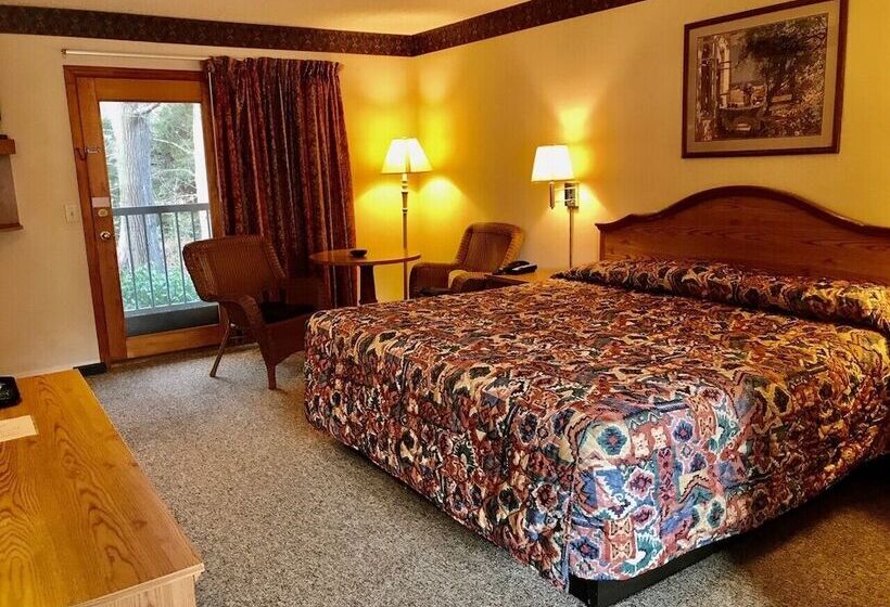 Отель Four Seasons Inn