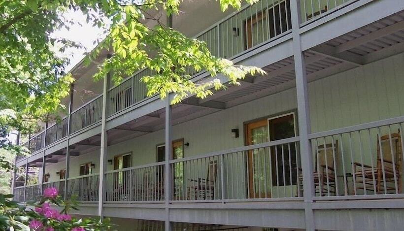 Отель Four Seasons Inn