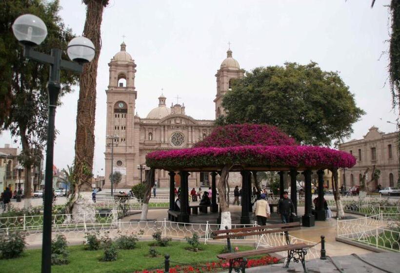 Отель Gold Infinity