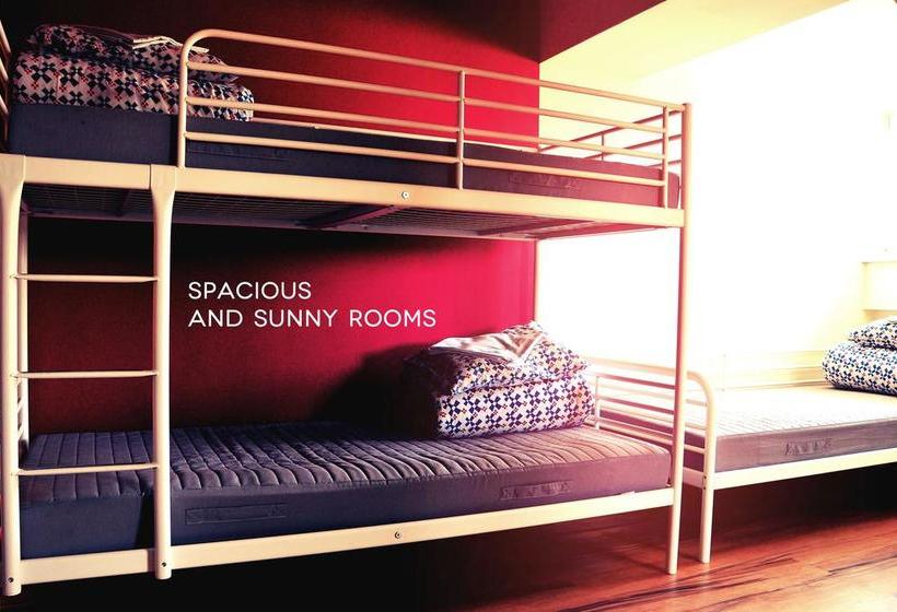 Отель Good Bye Lenin Revolution Krakow - Hostel