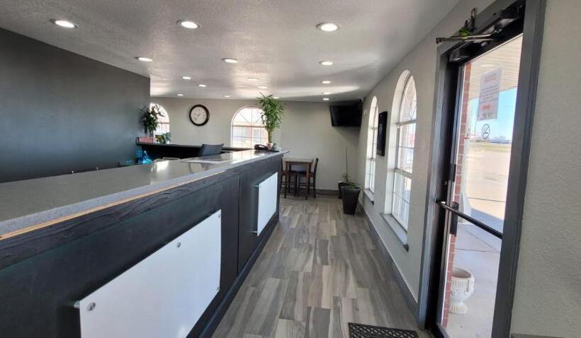 فندق Green Country Inn