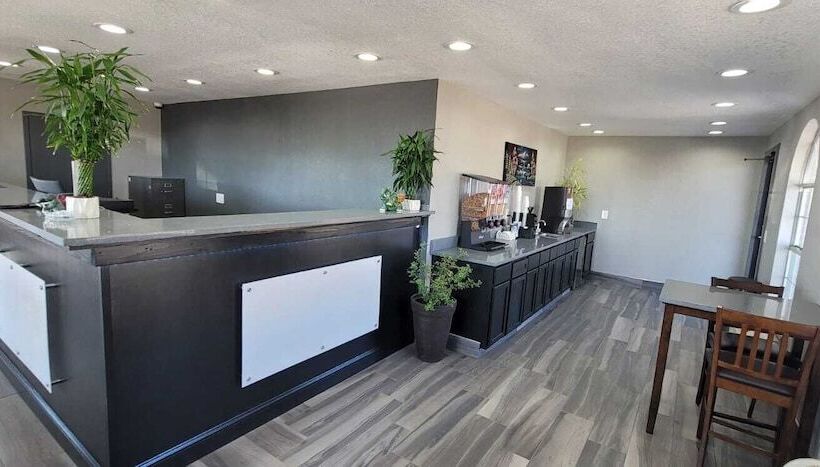 فندق Green Country Inn