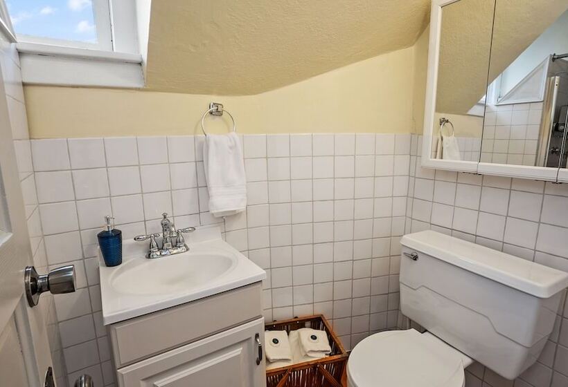 فندق Greenbriar Inn