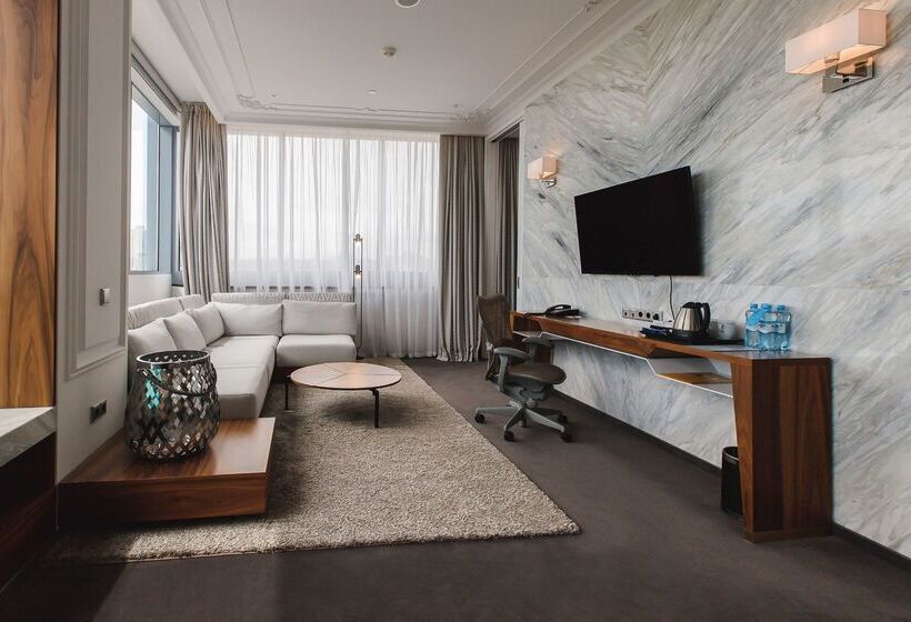 هتل Hilton Garden Inn Volgograd