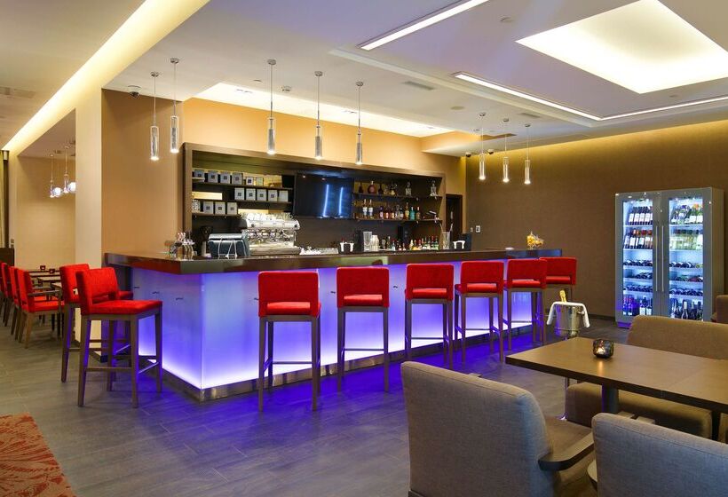 هتل Hilton Garden Inn Volgograd