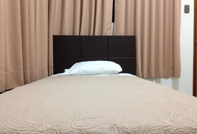 هتل Hospedaje Dunas De Nasca