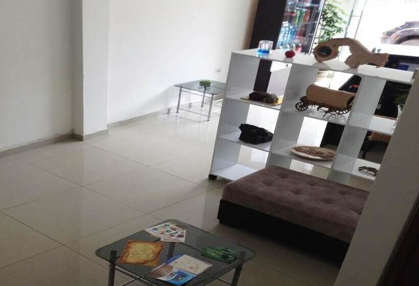 هتل Hospedaje Dunas De Nasca