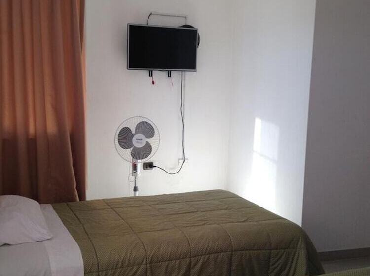 هتل Hospedaje Dunas De Nasca