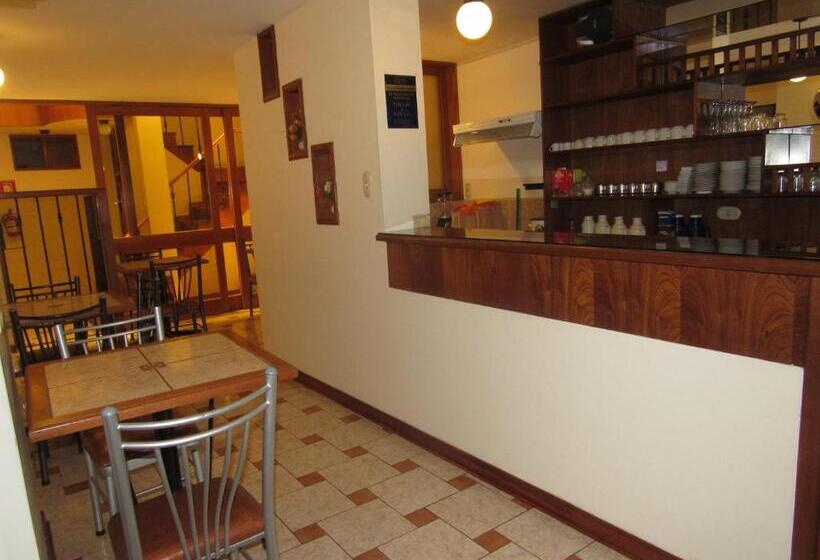 فندق Hostal Siglo 21