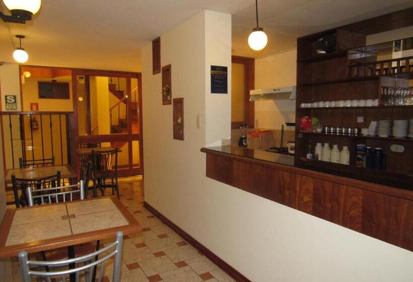 فندق Hostal Siglo 21