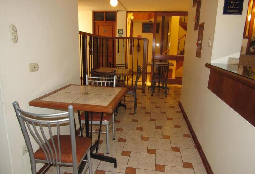 فندق Hostal Siglo 21