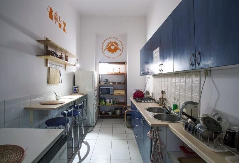 Отель Hostel Cinnamon