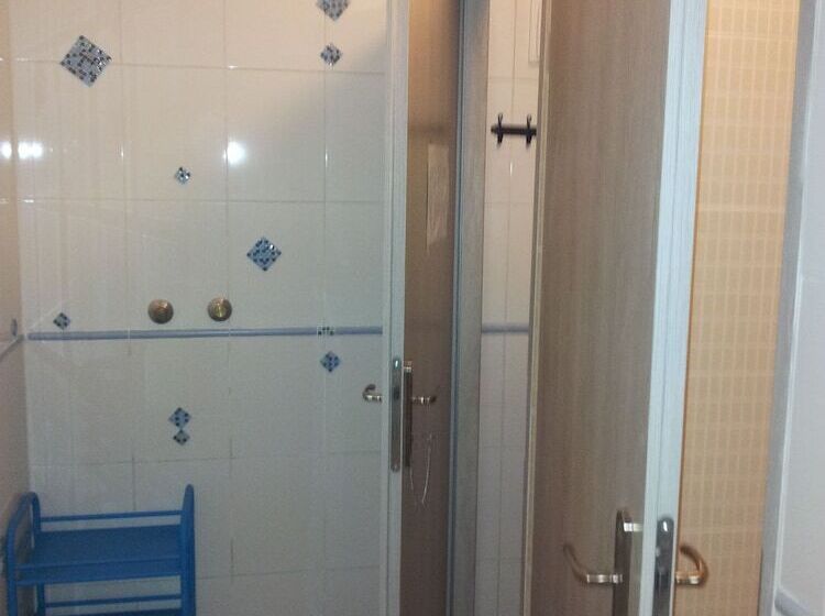 Отель Hostel Cinnamon