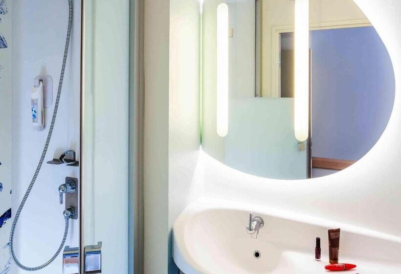 ホテル Ibis Budget Sens